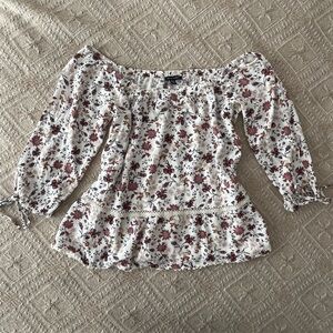 American Eagle Floral Off Shoulder Peplum Blouse M
